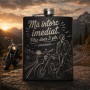 Ploscă inox 200ml gravată Ma Întorc Imediat Plec doar 3 Zile | Cadou pentru aventurieri și motocicliști