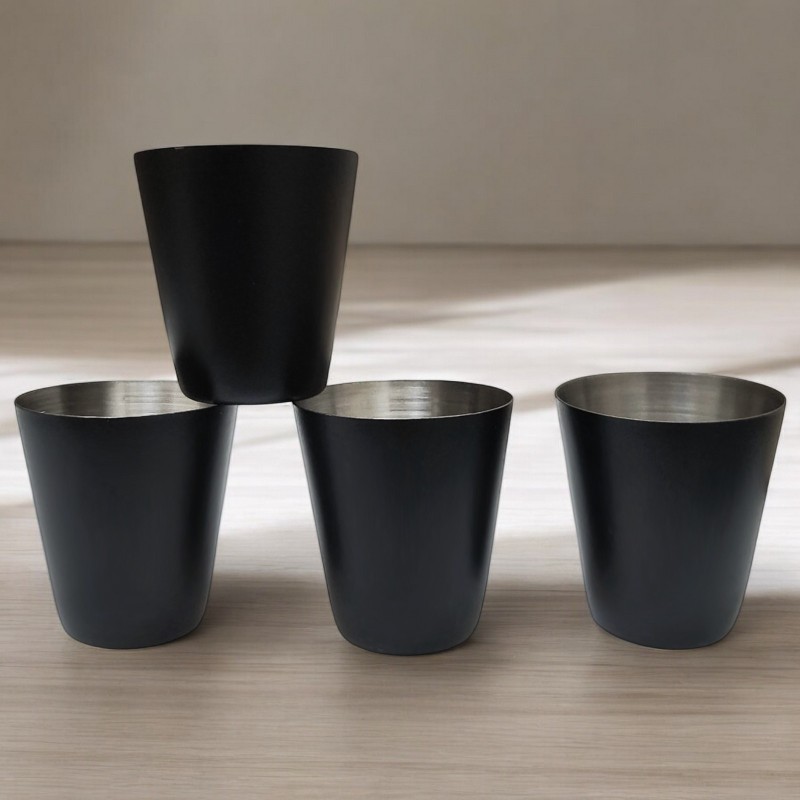                  Set ploscă inox 200ml cu 4 pahare Wander More Explore More Stay Wild | Cadou pentru aventurieri
               