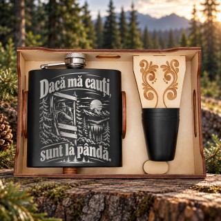 Set Ploscă 200ml Gravată cu 4 Pahare „Dacă mă cauți, sunt la pândă.” | Cadou pentru Vânători