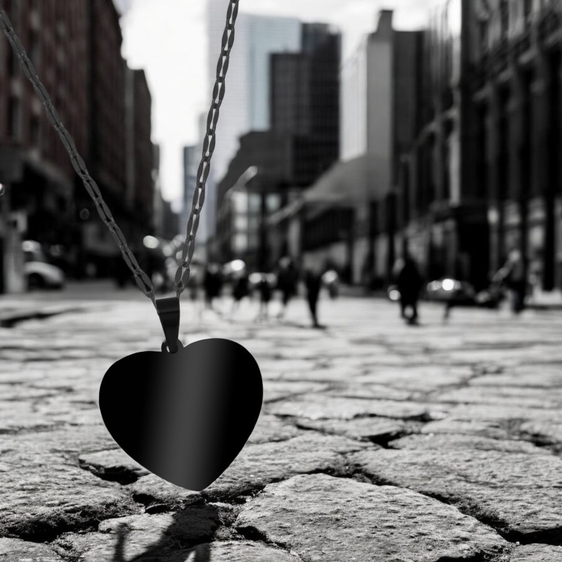                  Colier Personalizat Inima Mica Inox Negru Cum Vrei Tu
               