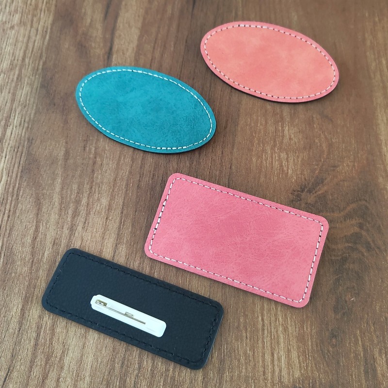 Ecuson Personalizat Oval Piele Roz Numele si Functia Ta