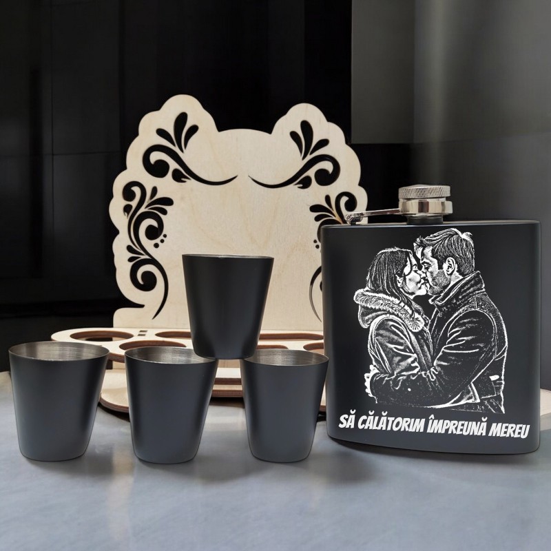 Set Cadou Pahare si Sticla de buzunar Personalizata Inox Negru 200ml Poza si Mesaj