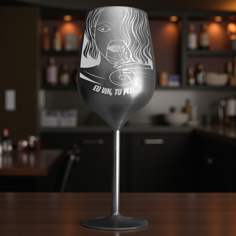                  Pahar Vin Personalizat Inox Negru Satin Femeie Mesaj Eu vin, Tu pleci
               
