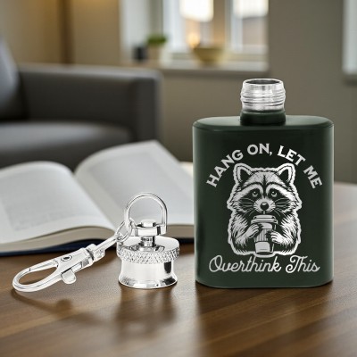 Breloc Sticla de Buzunar Personalizata Verde Racoon Hang on, let me overthink this
